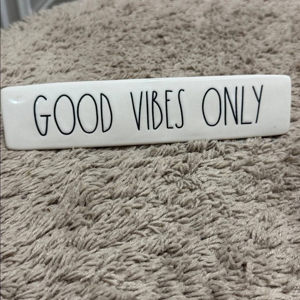 RAE DUNN Ceramic 'Good Vibes Only' Decorative Tray and Note Holder - White